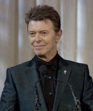 デビッド・ボウイさん死去＝英