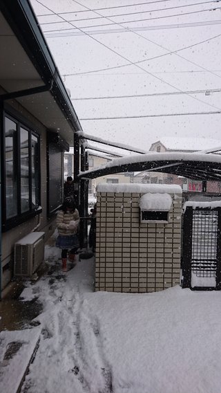 40年ぶりの大寒波襲来！！西日本は3日分の食料確保を