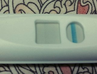 生理遅れて2週間。判定お願いします。