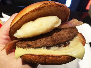 マックの公募バーガー名「北のいいとこ牛っと」に決定　「長すぎ」「頼みづらい」「ダサい」との声続々