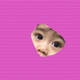 お目目くりんくりんで睫毛くるんくるんなお子様