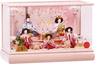 初節句ですが雛人形