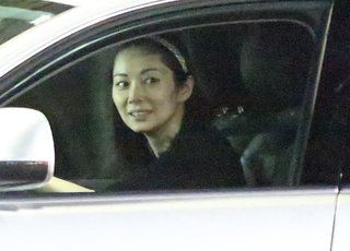 伊東美咲、新居は１０億円の白亜の大豪邸　跡継ぎ出産で義父が一括購入