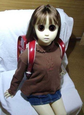 お目目くりんくりんで睫毛くるんくるんなお子様