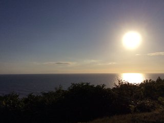 海に沈む夕日を見せてあげたい。