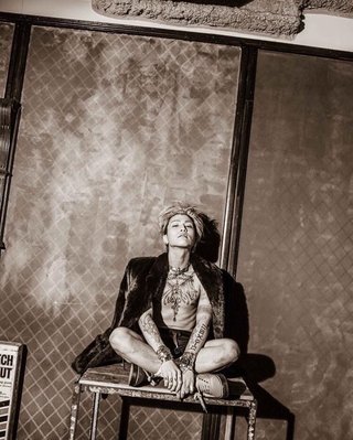 インスタの岩田剛典見て