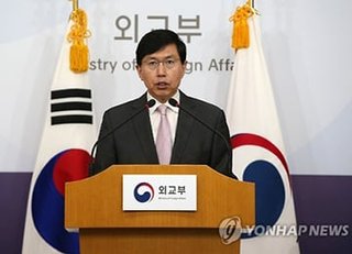 【ほらね】韓国政府「慰安婦合意に少女像撤去に関する約束は全くなかった」と強調【こう来ると思った】