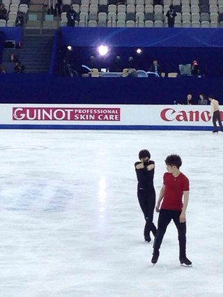 「あれは故意」羽生へ進路妨害のテンに日本連盟「適切に対処する」【フィギュアスケート】