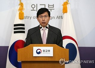 【ほらね】韓国政府「慰安婦合意に少女像撤去に関する約束は全くなかった」と強調【こう来ると思った】