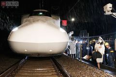 放火から約１年、新幹線の安全は　進む対策、難しい現実 (長文)
