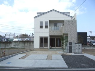 一戸建てで庭が全面コンクリート