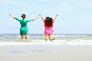 女性の8割がデリケートゾーンを処理　高学歴な人と白人に多い