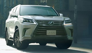 レクサスっていうほど高くないよね？400万くらいで買えるよね？