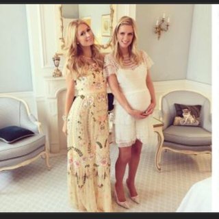 パリス妹ニッキー・ヒルトン　第１子となる女児出産