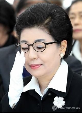 韓国大統領の妹を詐欺容疑で捜査中　特別監察官が告発