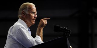 「日本国憲法はアメリカがつくった」 バイデン副大統領が明言