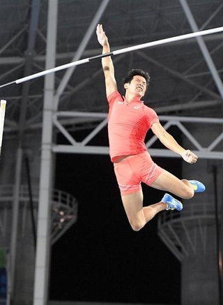 棒高跳び「ハプニング」映像