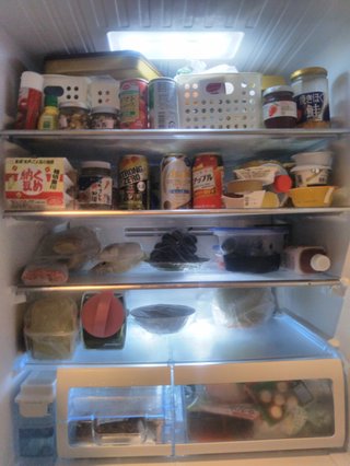 皆の家の冷蔵庫の中やキッチンを見せて