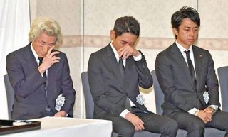小泉孝太郎と進次郎氏が「ママ」道子さんに感謝の涙