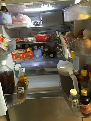 皆の家の冷蔵庫の中やキッチンを見せて