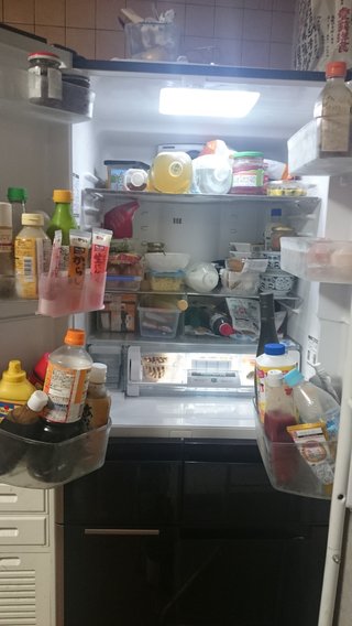 皆の家の冷蔵庫の中やキッチンを見せて