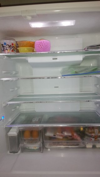 皆の家の冷蔵庫の中やキッチンを見せて