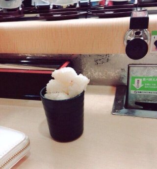 【集計】回転寿司「シャリ残す」女性が増殖中　「糖質制限中だから」は許せるか
