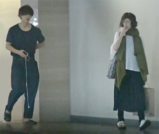 松坂桃李と高岡早紀がデート