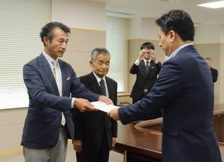 オスプレイ配備計画　「推進」「反対」活動活発に【佐賀県】