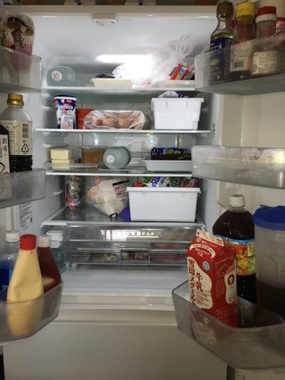 皆の家の冷蔵庫の中やキッチンを見せて