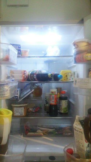 皆の家の冷蔵庫の中やキッチンを見せて