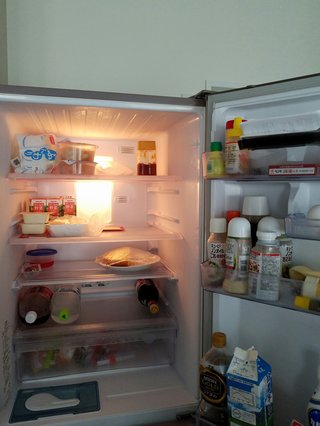 皆の家の冷蔵庫の中やキッチンを見せて