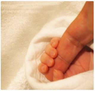 ロンブー田村淳に第1子女児誕生「我が家もにぎやかになりそうです」