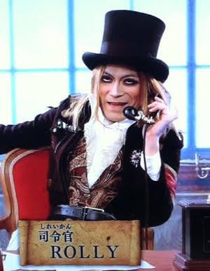 ロリータファッションの土屋アンナが