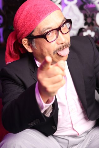 ﾋﾞｯｸﾞﾀﾞﾃﾞｨ沖縄でｼﾞﾝｷﾞｽｶﾝ店開店､札幌で修行 