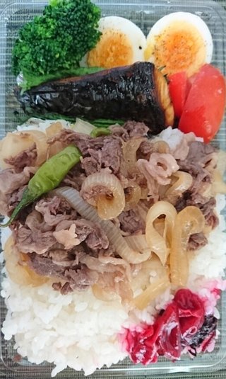 チャンスがあっても食べたくない芸能人ブロガーの料理
