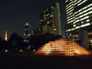 神宮外苑で火災、五歳児1人死亡＝イベント展示物燃え