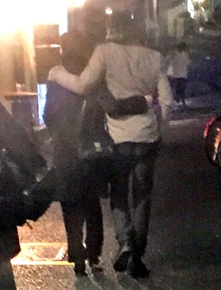 中谷美紀　外国人男性と夜の西麻布で密着デート