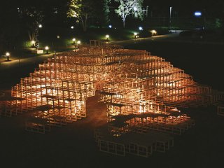 神宮外苑で火災、五歳児1人死亡＝イベント展示物燃え