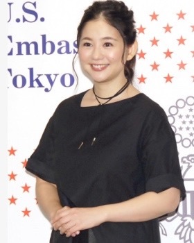 土屋アンナ、妊娠