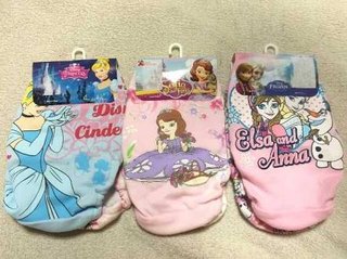 シンデレラかアリエルのパンツ