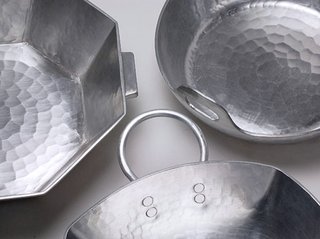 この形の鍋の種類教えて下さい