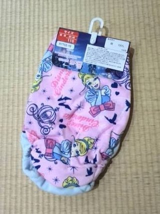 シンデレラかアリエルのパンツ
