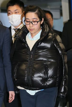 【西成准看護師殺害】中国で拘束された 容疑者の元同級生、関空で引き渡し【大阪市】