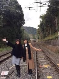 伊代はまだ16だから？　線路内立ち入り記事に批判殺到、ブログ削除