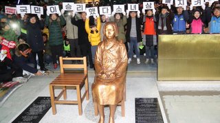 慰安婦像問題ＢＢＣやＮＹＴ「Sex slave」と表記、ＮＨＫは「comfort women」