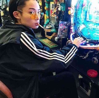 花沢将人って知ってる