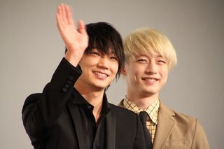 坂口健太郎と綾野剛