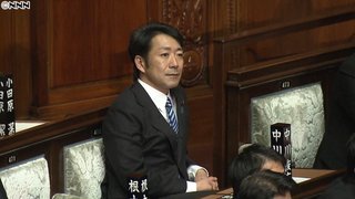 自民党を離党した中川俊直議員の妻　テレビ取材に正座で謝罪