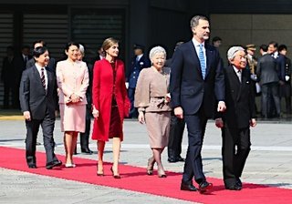 スペイン国王夫妻が来日 皇居で歓迎式典